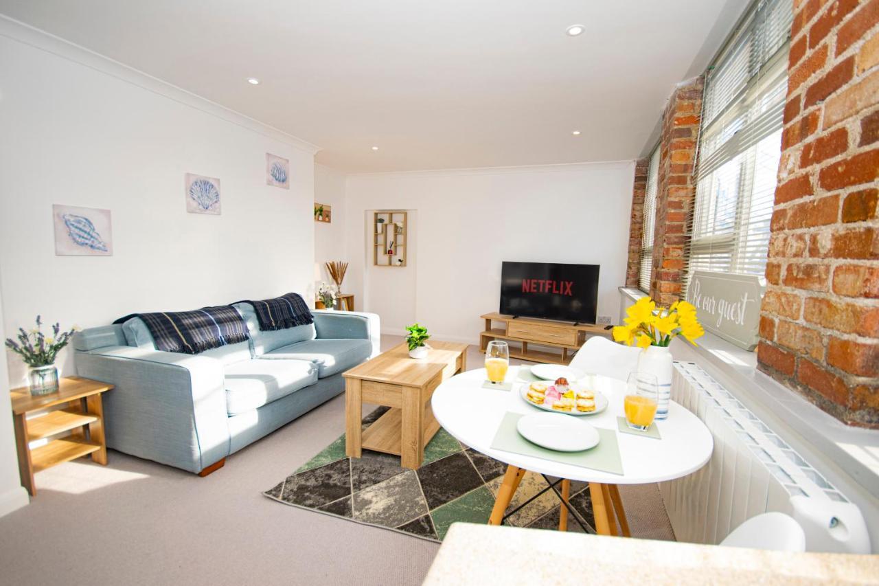 Lighthouse Lofts - Godrevy Apartment Кембърн Екстериор снимка